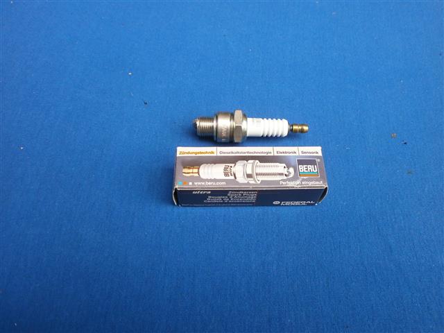 Zündkerze W 240 T1 Kurzgewinde R24-69S W4AC Beru Z39,NGK B8HS, Champion L82C,L78C