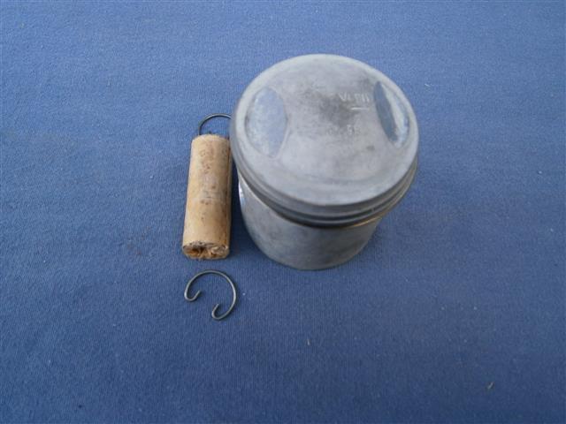 Kolben 67.48 R50/5 +0,5 NOS Musterbild!