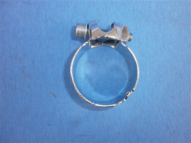 Schelle links Vorschalldämpfer zum Auspufftopf R65,80,100,RS,RT 1985-1995 und Vorschalldämpfer zum Auspufftopf R80GS,100GS,80R,100R,Myst.