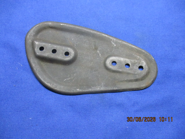 Halteblech Tank links R5,6,51,61,66,71 (NOS)