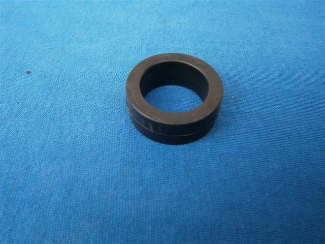 Gummipuffer in Fettkappe hinten unten  R51/2-68, R51-71