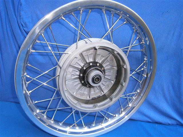 Speichenrad hinten R60/6,75/6,90/6,90S,60/7,75/7,80/7,100/7,100S,RS.RT,CS,R45,65,LS  -1984 auf Anfrage