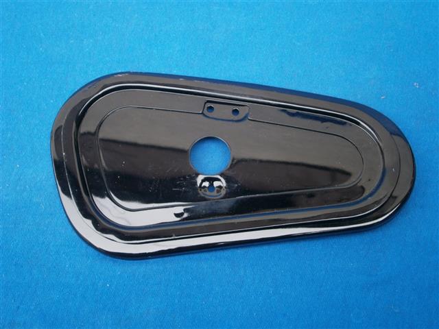 Tank R25/3 neu, mit Werkzeugkastendeckel und Schloß, mit Kniekissen links und rechts, 2x Tankembleme und Tankdeckel