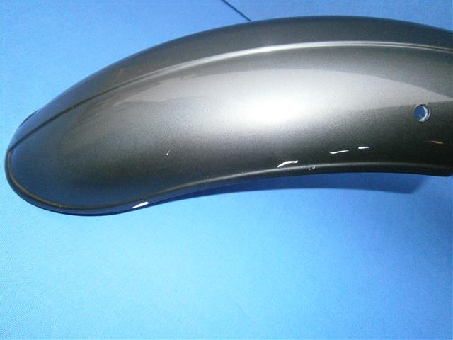 Kotflügel vorn polarisgraphit R100RS NOS 
Kotflügel ist verkratzt