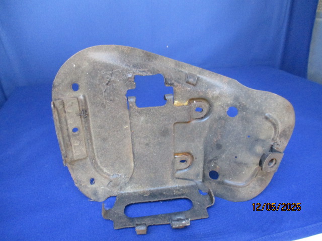 Rückwand Batteriehalter  R26/27 gebraucht n.m.l.