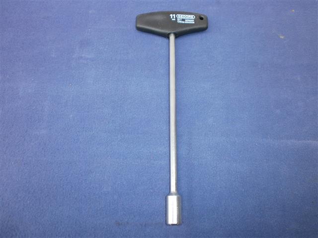 Gedore Steckschlüssel mit 2 K-T-Griff 11mm außenseckskant